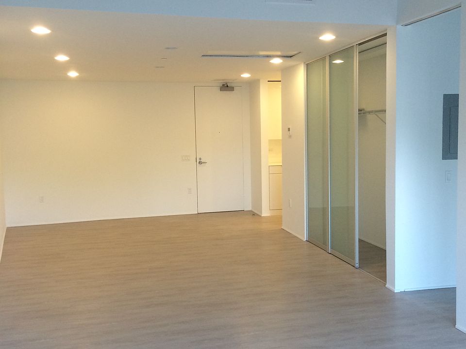 Building Photo 5
