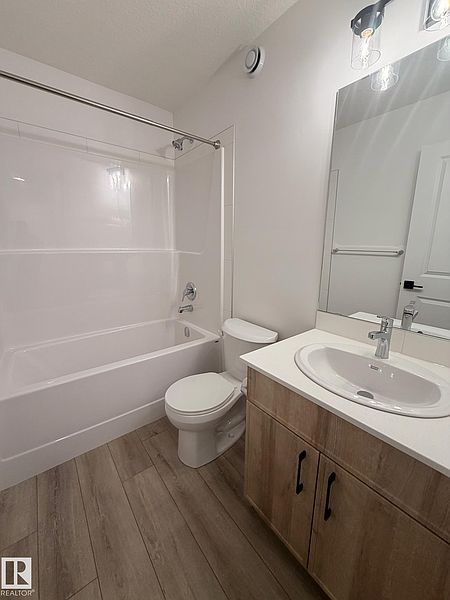 Edmonton Townhouse for rent - 3 Bedrooms — photo 11