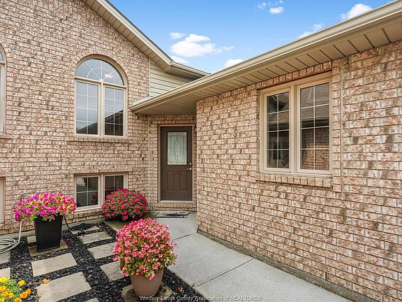 5th image of 130 Antonio Ct