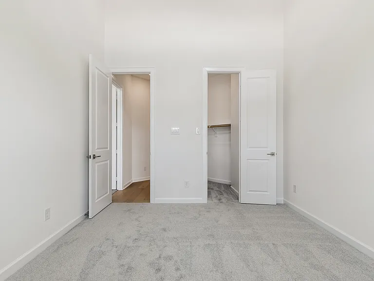 5901 Maddie Ann Dr — Photo 20