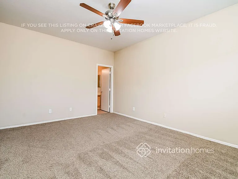 1182 E Desert Moon Trl — Photo 9