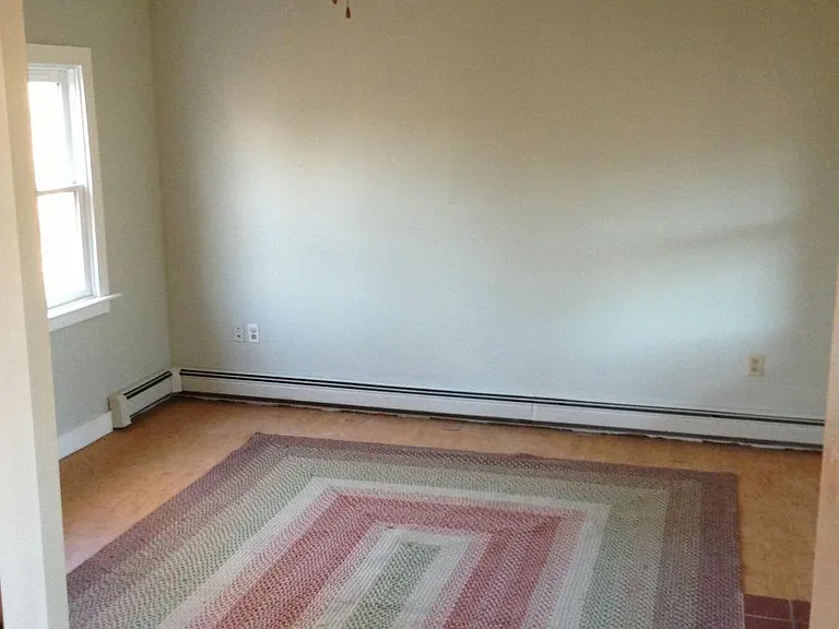 128 Pine St — Photo 14