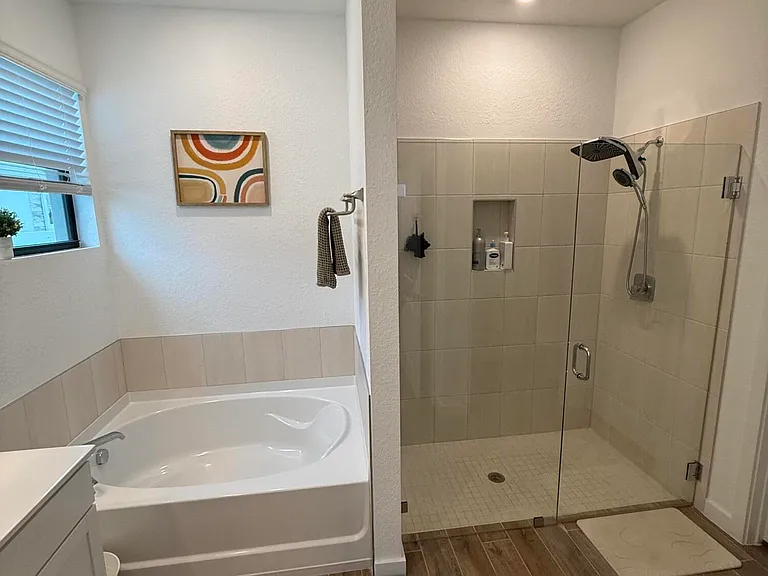 1653 NE Ocean Dunes Dr — Photo 16