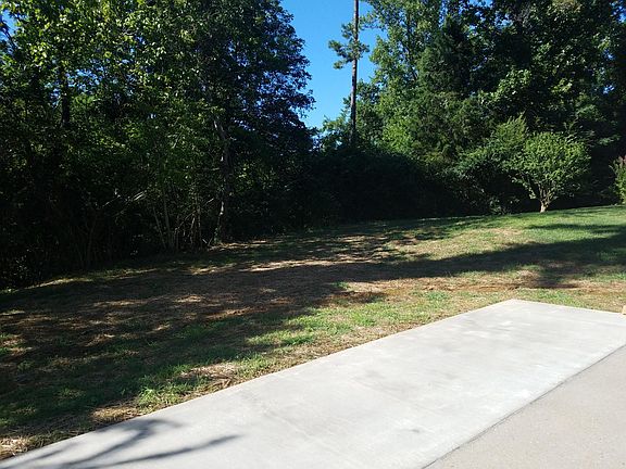 2nd image of 8707 Olde Colony Trl #37