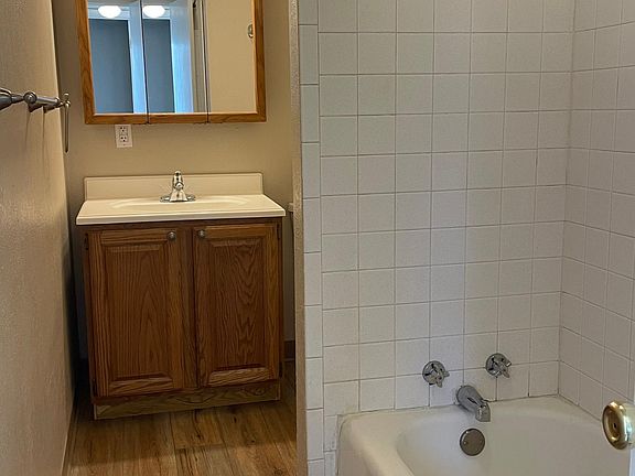 4th image of 506 W Columbia St #506