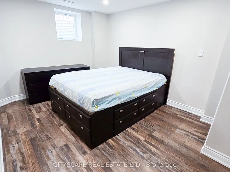 121 Ashdale Rd #LOWER — Photo 15