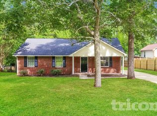 6631 Flat Rock Dr, Charlotte, NC 28214