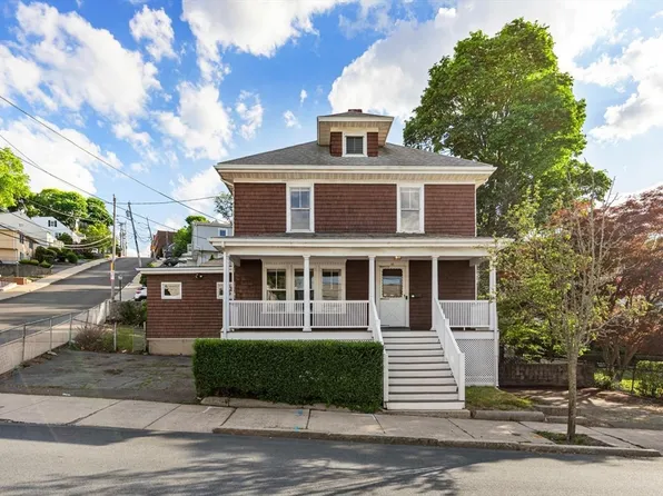 83 Dartmouth St, Everett, MA 02149