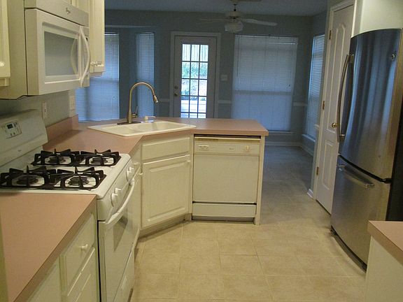 5th image of 3470 Welwyn Way