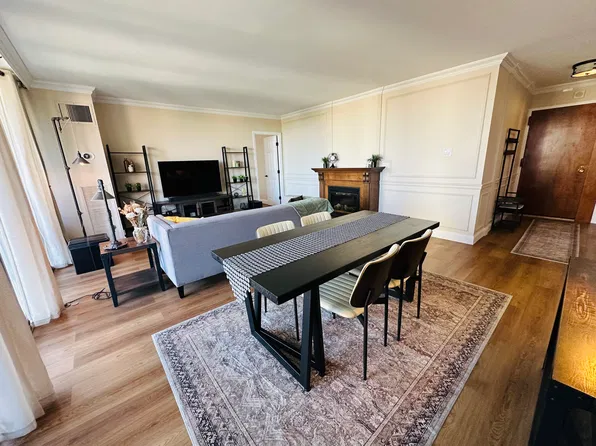400 Madison St APT 806, Alexandria, VA 22314