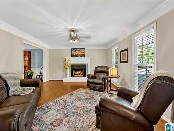 3rd image of 5483 Dover Cliff Cir