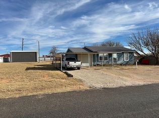1006 Magnolia St, Seminole, TX 79360