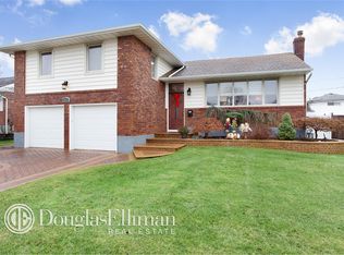 1142 Sheldon Dr, Westbury, NY 11590
