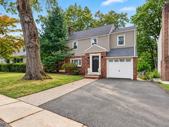 31 Freeman Pl, Nutley Twp., NJ 07110