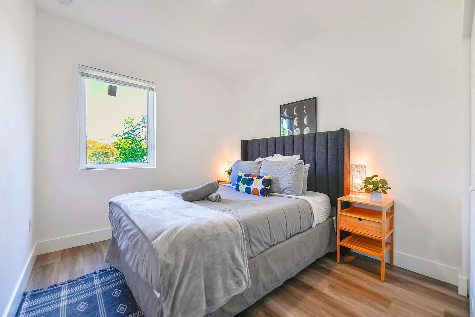 3 bed, 2.0 bath, 1614 sqft, $9,417 — Photo 3