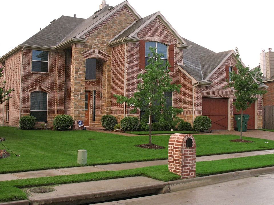 1st image of 704 Royal Crest Ct