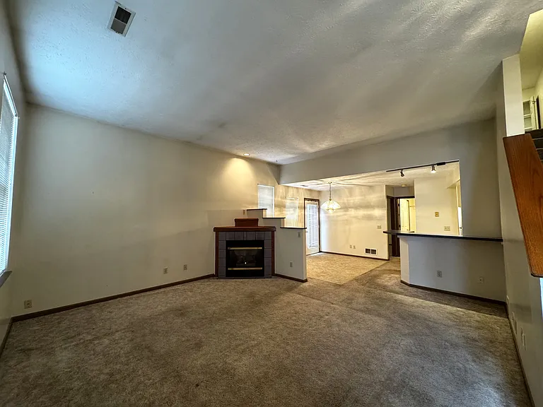 3686 Harris Ave NW — Photo 4