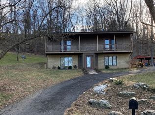 11 Morrison Dr, Lexington, VA 24450