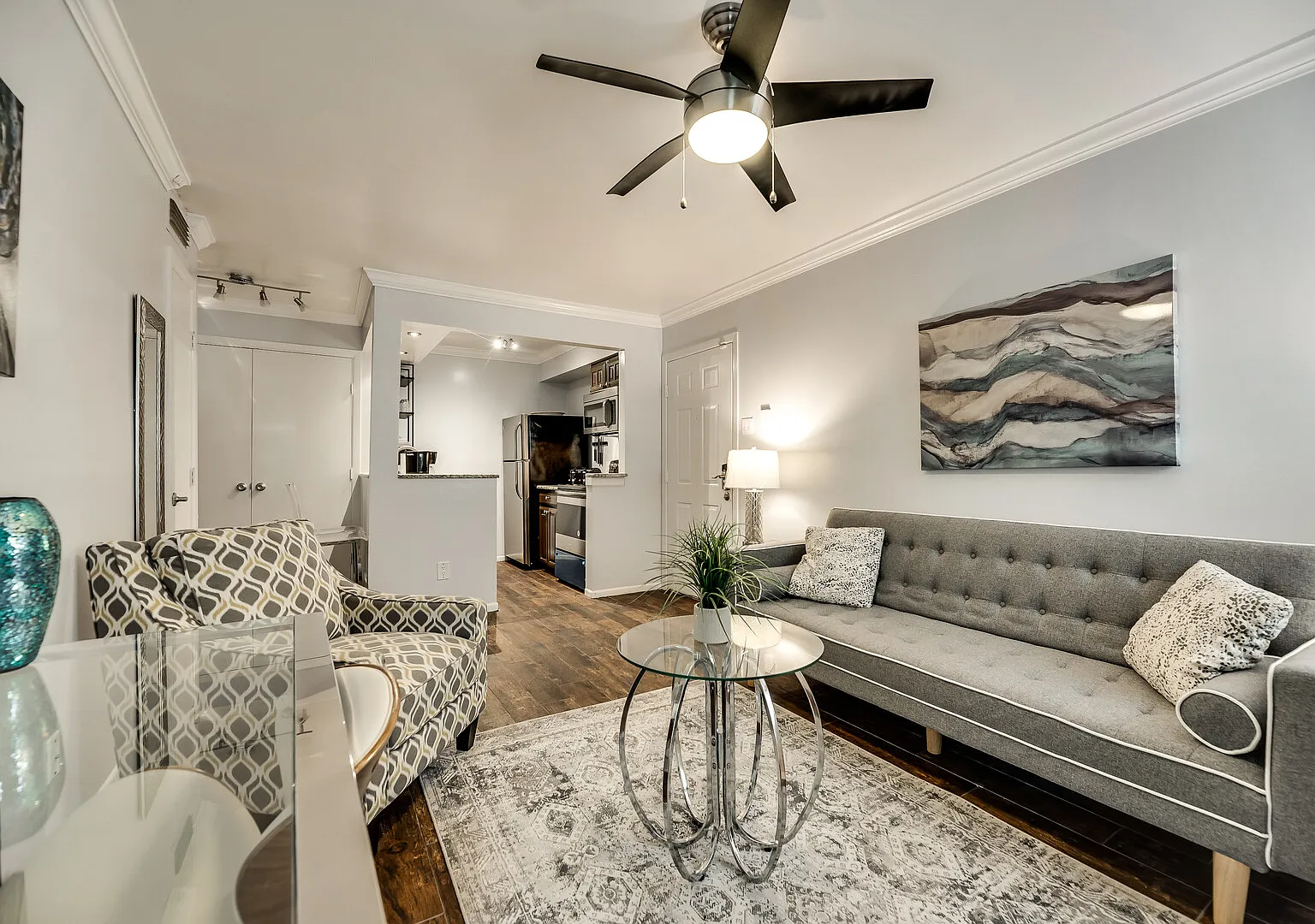 I28 World Cup Stay - 18 min to AT&T - Sleeps 2 - Free Parking — Photo 2
