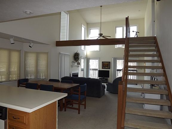 5th image of 9795 S Harbour Pointe Dr #30