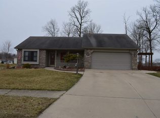 1003 Deer Ridge Xing, Auburn, IN 46706