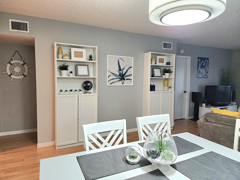 285 SE 10th St #8A — Photo 22