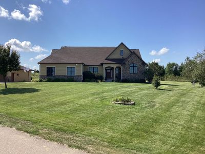 72111 221st St, Albert Lea, MN, 56007