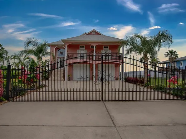 421 2nd St, San Leon, TX 77539