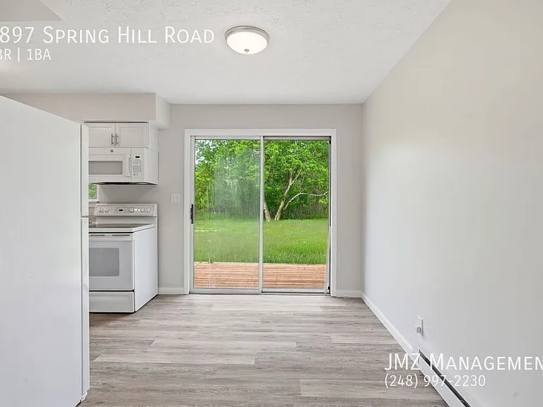 2897 Spring Hill Dr — Photo 5