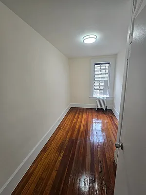 Bedroom, photo 2
