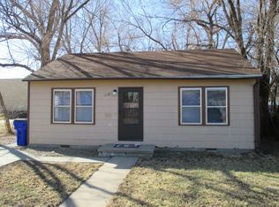 1019 W 8th St, Junction City, KS 66441