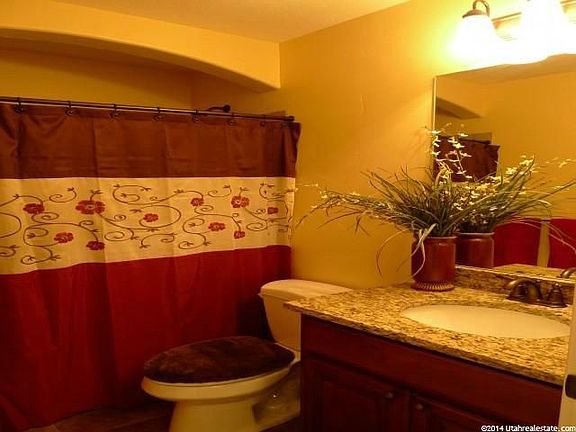 3rd image of 2568 S Honeysuckle Dr