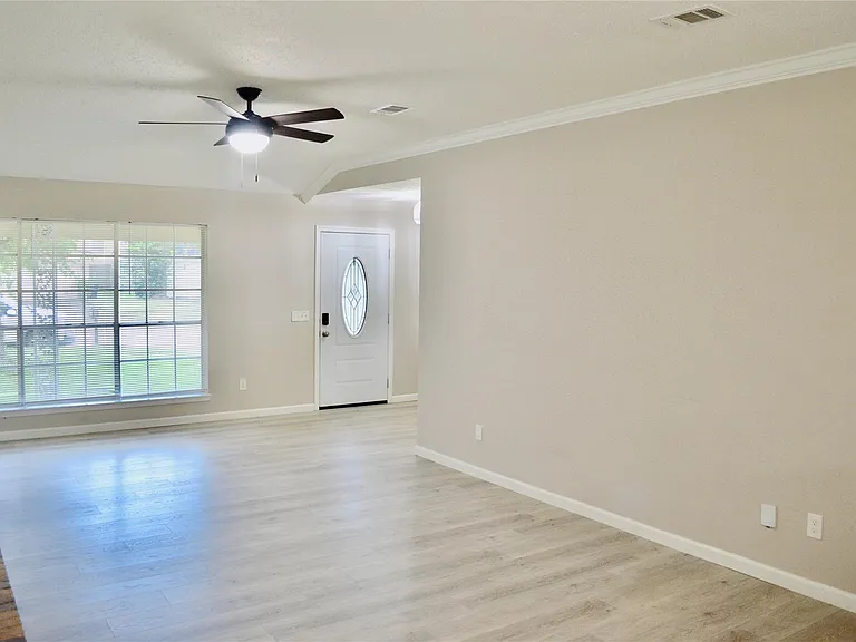 10506 Saddlehorn Trl — Photo 3