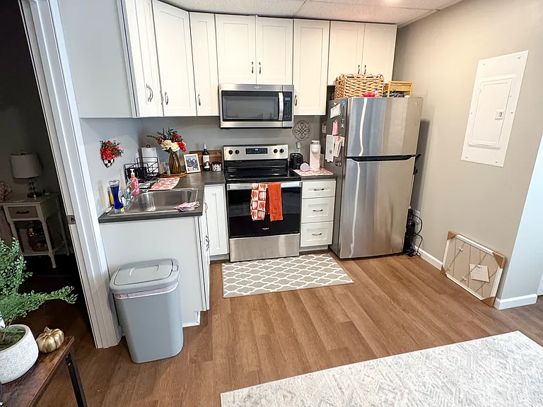 539 E Main St #2 — Photo 4