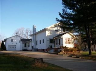 1118 Peru Hollow Rd, Norwalk, OH 44857