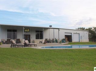 1440 Old Goliad Rd, Cuero, TX 77954