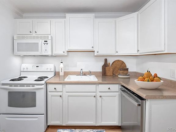 5th image of 1 S Pennsylvania St #314