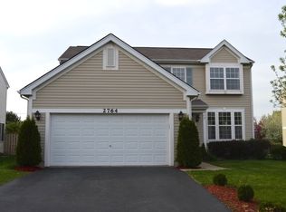 2764 Rosehall Ln, Aurora, IL 60503