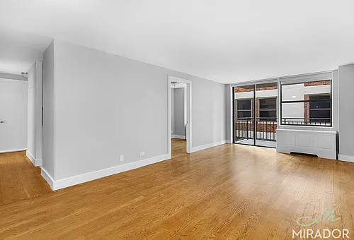 330 E 39th St #12M Photo 1