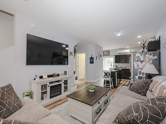 5th image of 91 Trinity Circle #A