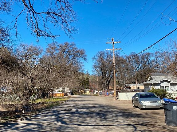5th image of 3820 Mullen Ave