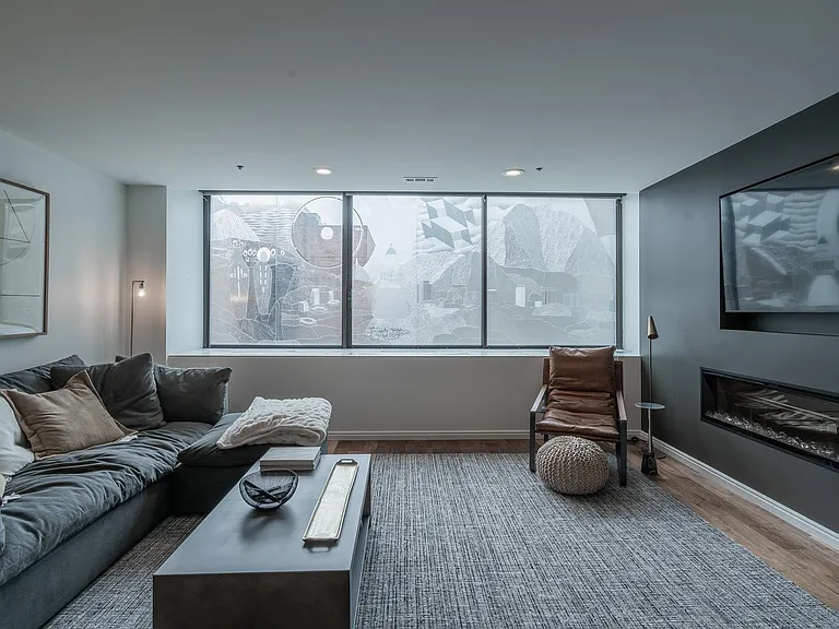 48 W Broadway S #407 — Photo 4