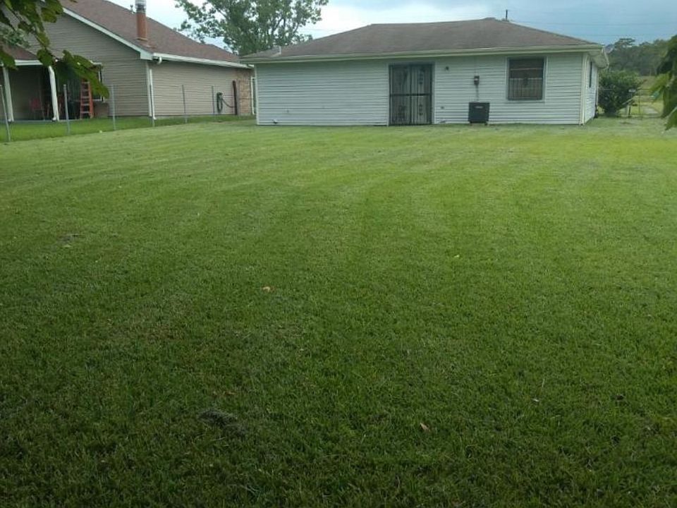 2nd image of 1901 Watling Dr