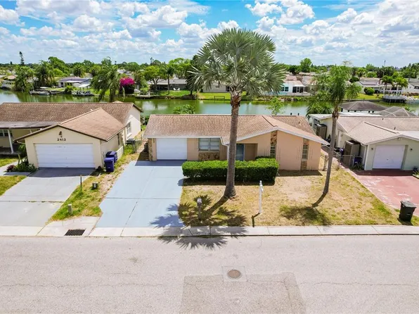 2406 Society Dr, Holiday, FL 34691