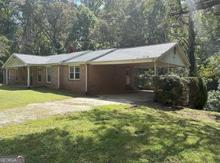 42 Vickie Dr E, Dawsonville, GA 30534