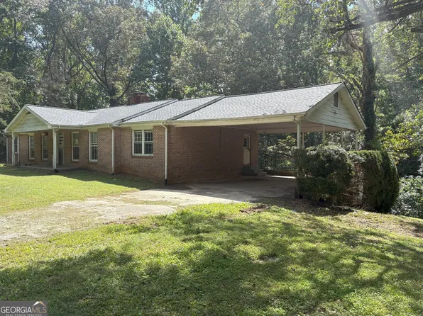 42 Vickie Dr E, Dawsonville, GA 30534