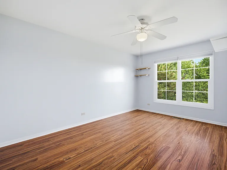 399 Stonewood Cir — Photo 15