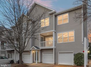 12798 Fair Briar Ln, Fairfax, VA