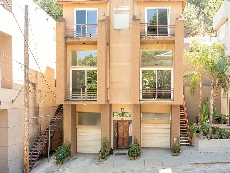 633 Museum Dr — Photo 44