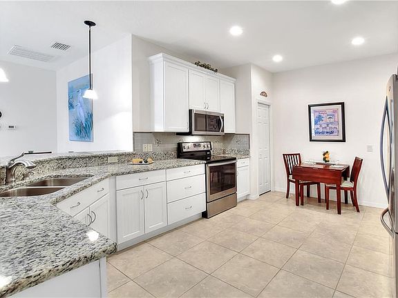 5th image of 1578 Vienna Square Dr